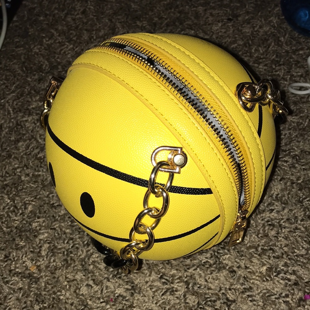🚨 Purse - Yellow Smiley Basketball Purse